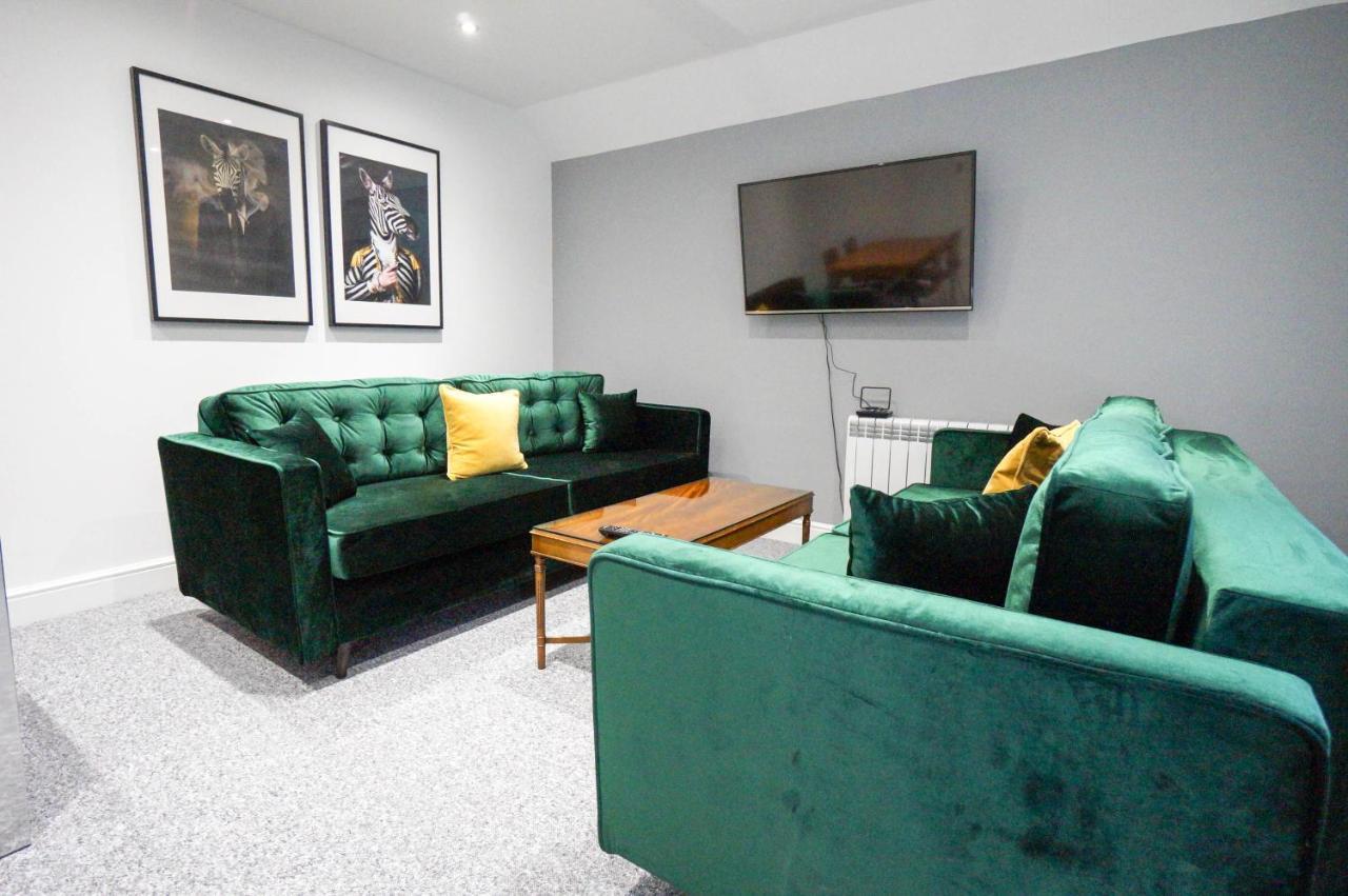 Premium Apartments Thatcham Broadway Екстер'єр фото